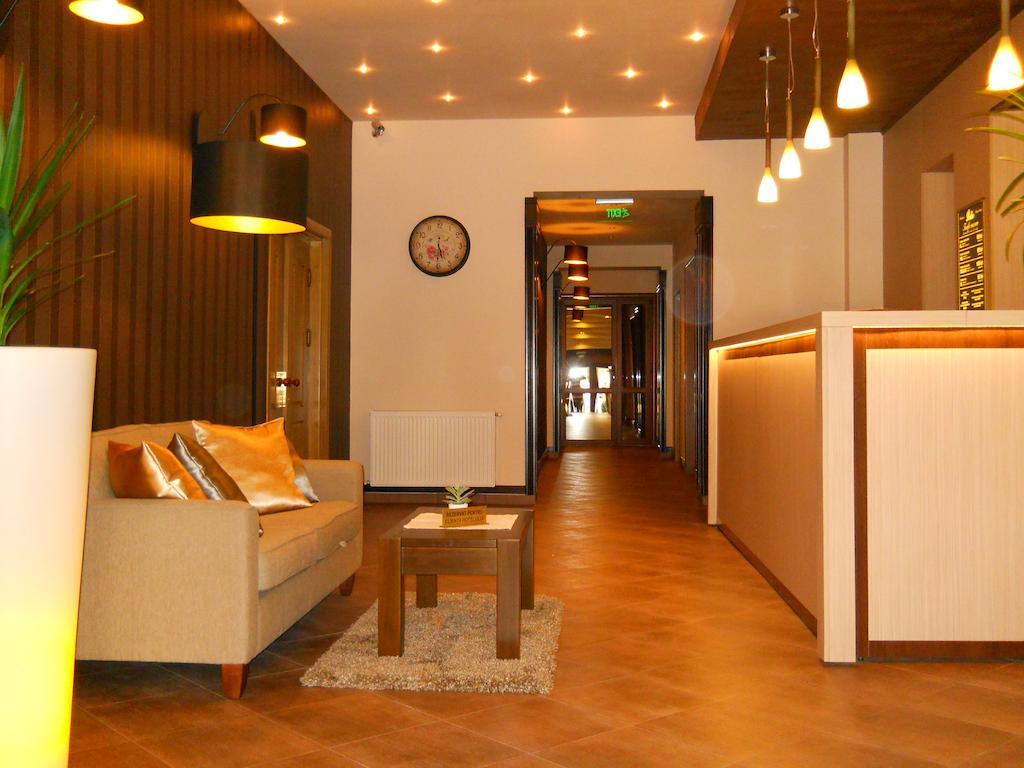Pensiunea Lido Piatra Neamţ Exterior foto